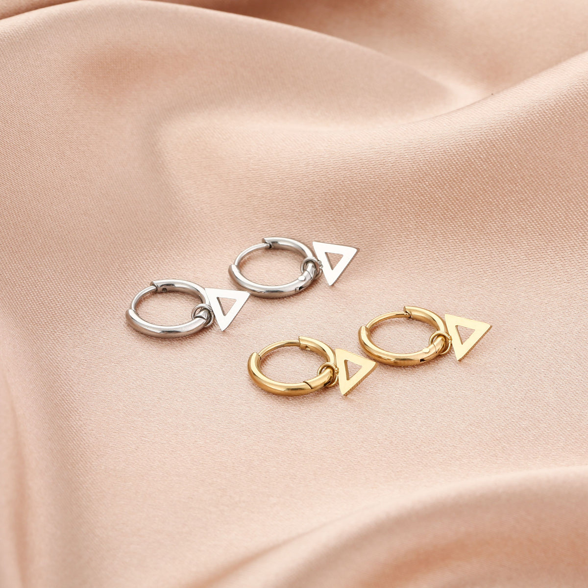 JE12267 - GOLD