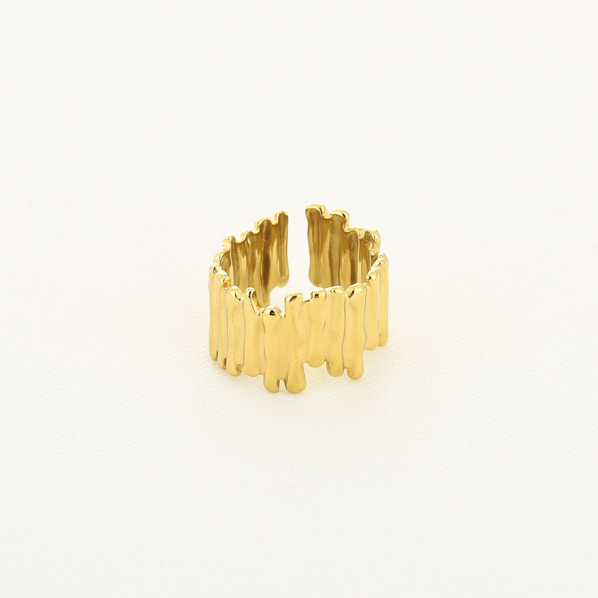 JE15028 - GOLD