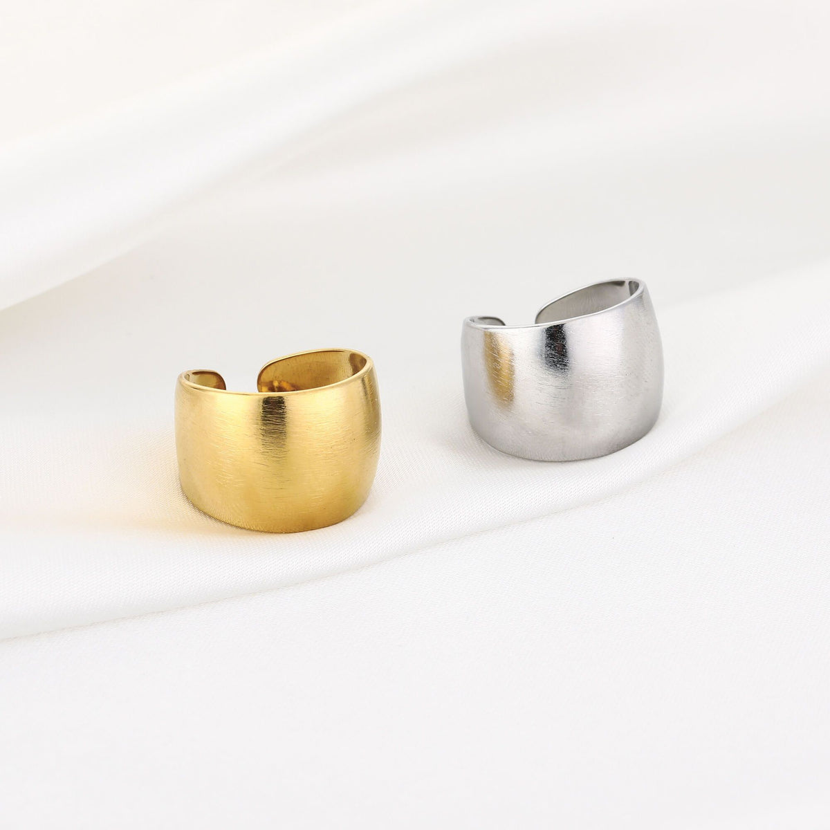 JE17641 - GOLD
